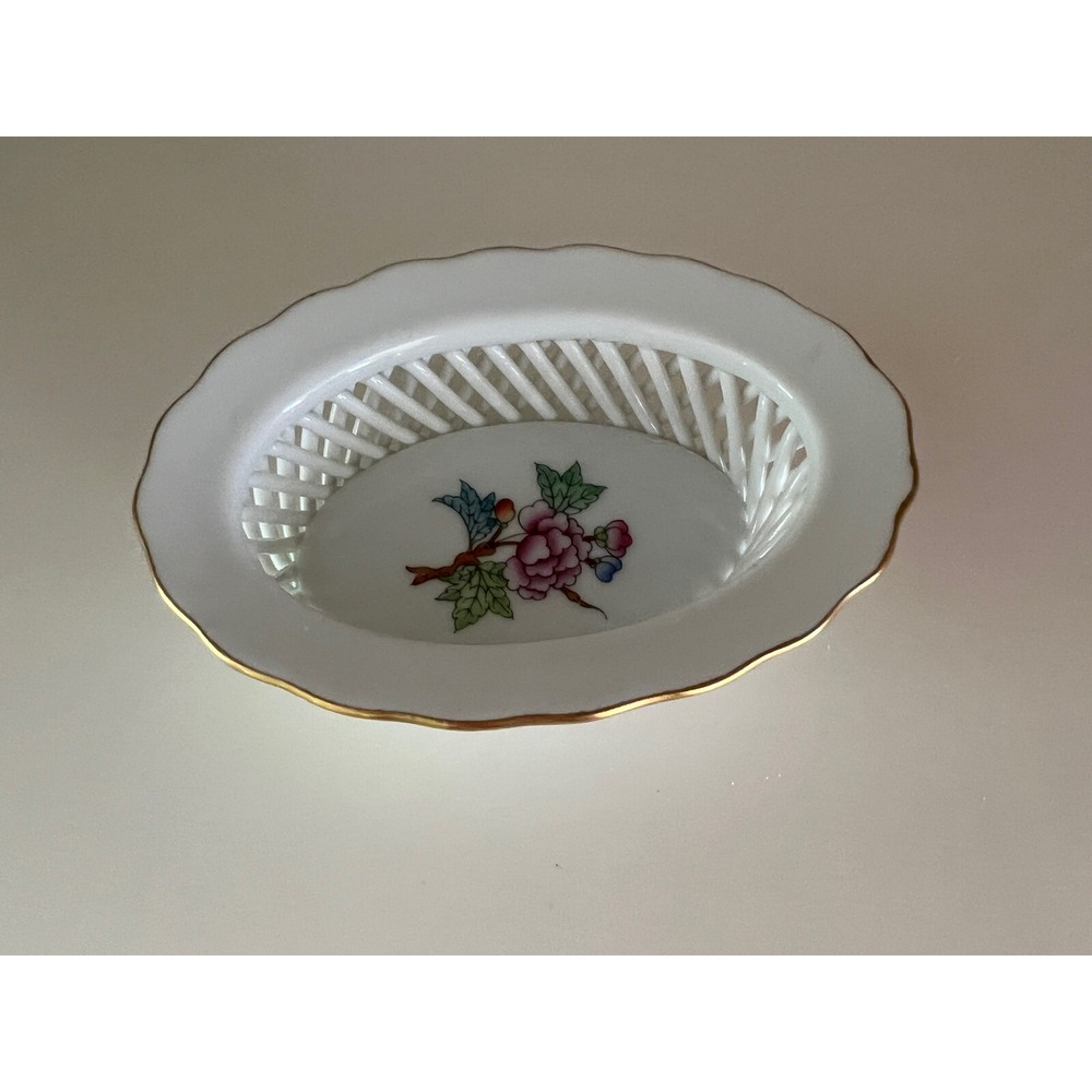 Herend Queen Victoria Open Weave Oval Porcelain Basket Pattern 7380/AV